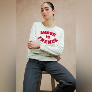 Jubylee AMOUR IS FRENCH Sweatshirt Sz Medium Large White and Red Lettering EUC